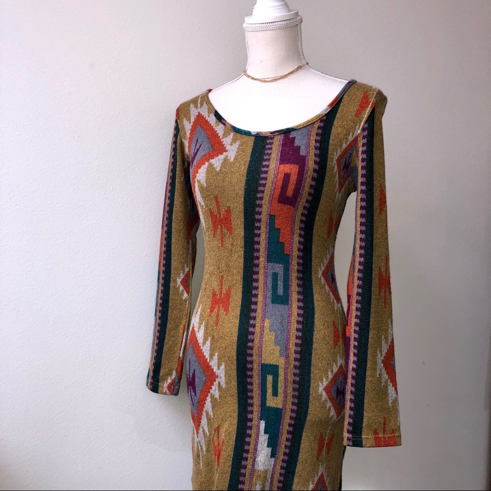 Aztec Dress - Picture 4 of 7